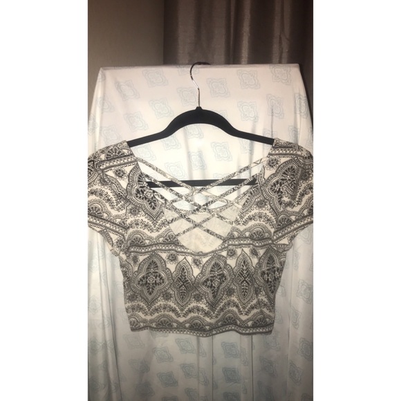 Crop Top - Picture 2 of 3